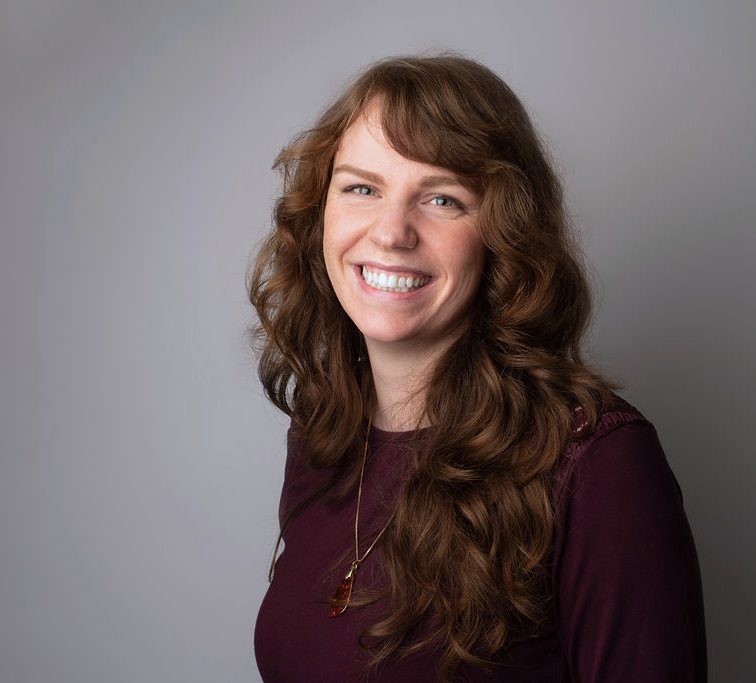 Professionelles Porträt von Therapeutin Marie aus Saarburg, Trier, Luxemburg, Merzig